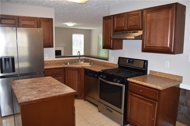 Building Photo - 610 Durham Ridge Dr NW
