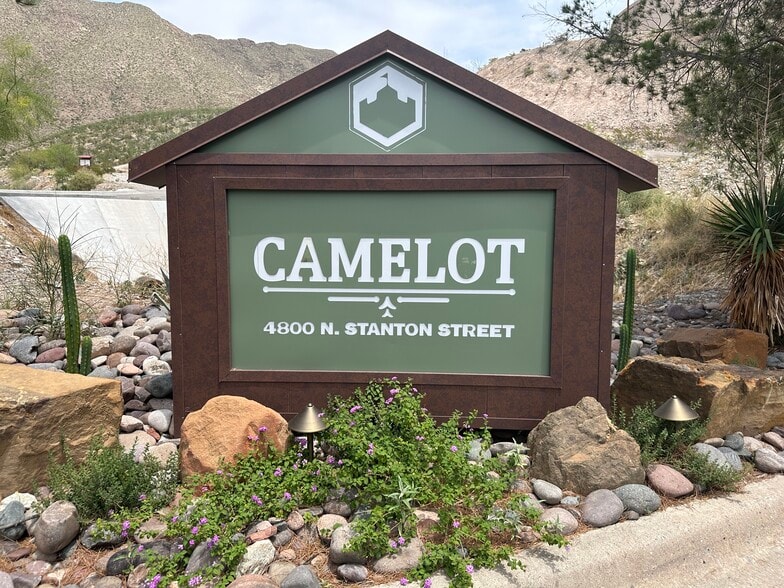 Camelot sign - 4800 N Stanton St
