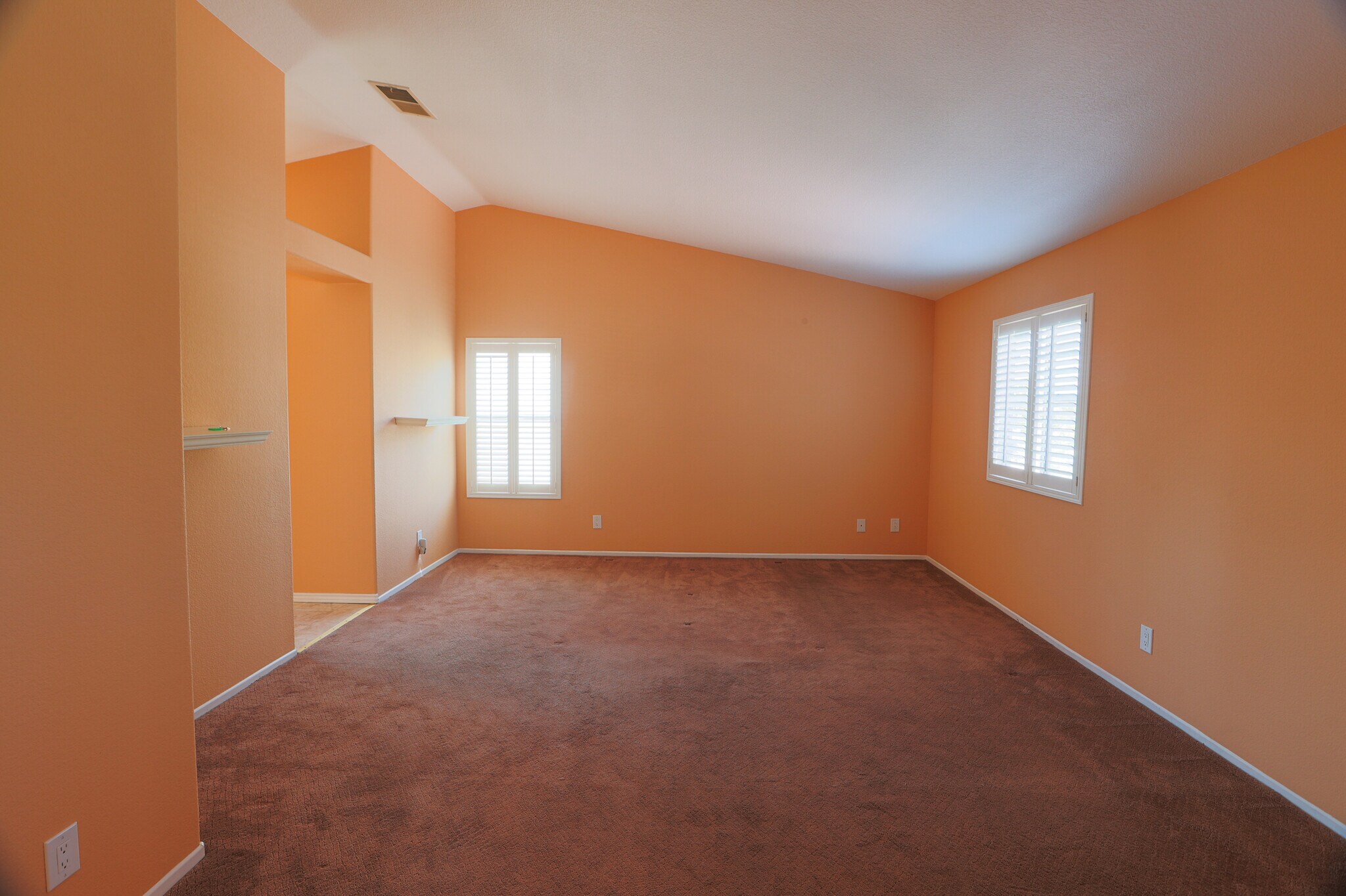 Building Photo - 2582 Hudson Ave