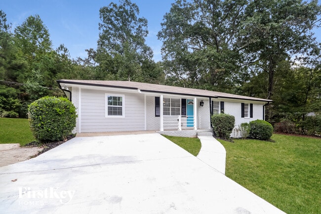Building Photo - 2420 Christian Cir SE