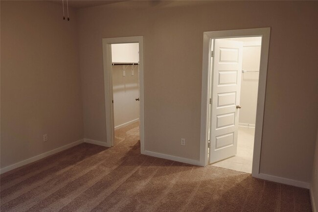 Building Photo - 8526 Blueberry Ash St