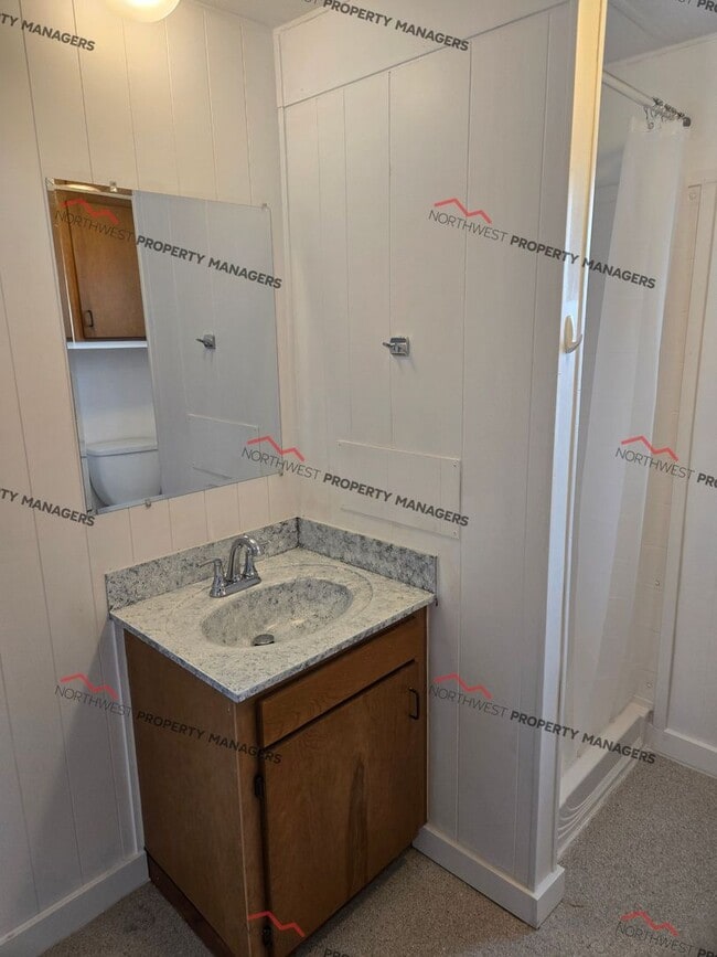 Building Photo - STATUS: *RENTED* | R255G | $1750