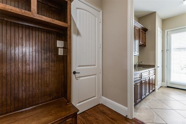 Building Photo - 1217 Avondale Dr