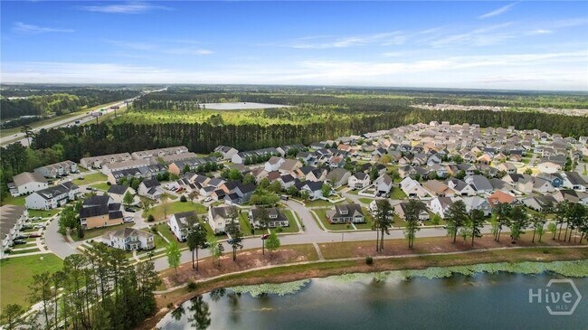 Building Photo - 243 Clearwater Cir