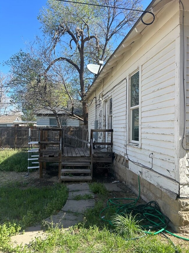 Building Photo - 1614 S Jackson St