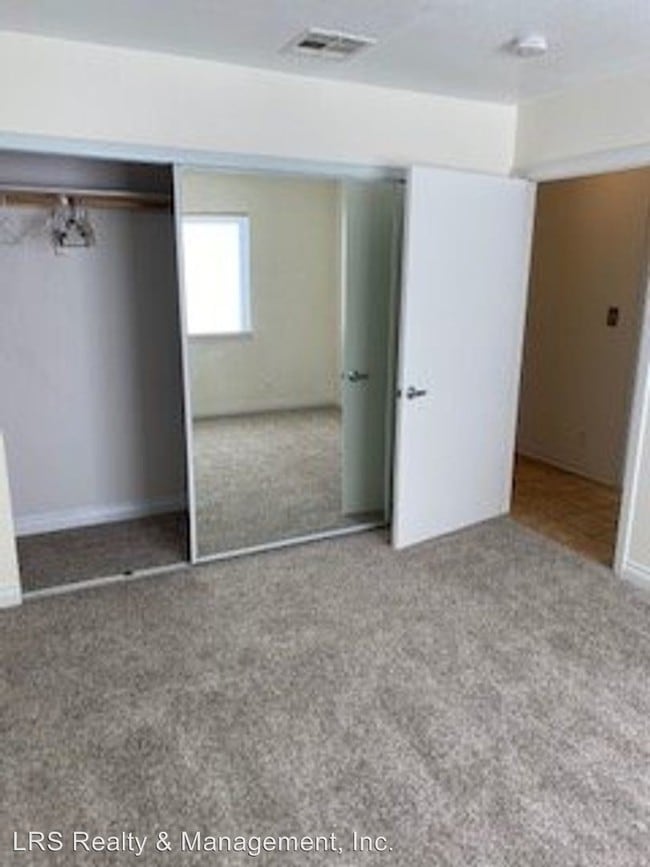 Building Photo - 2 br, 1 bath House - 27502 N. Lake Wohlford