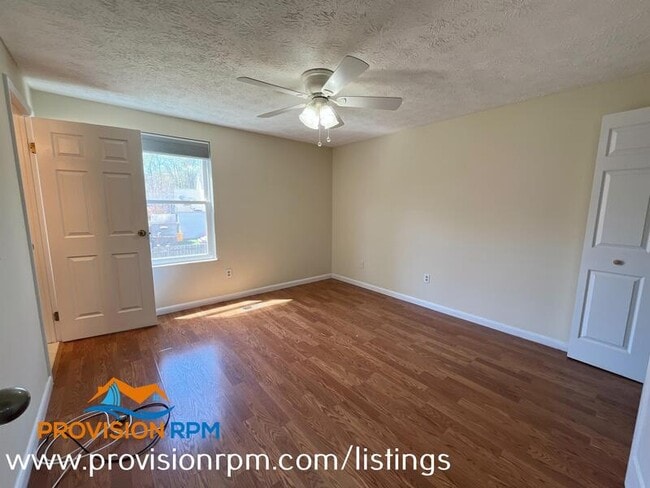 Building Photo - 706 Charney Ct