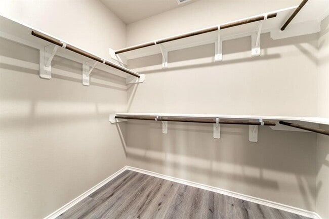 Building Photo - 5014 Aspen Orch Dr
