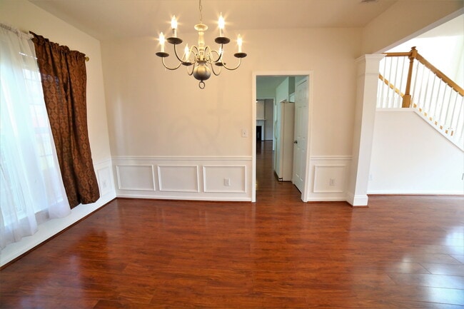 Building Photo - 8305 Grenadier Trl