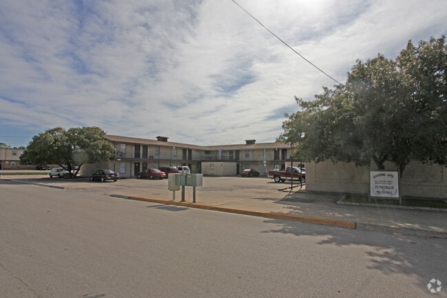 Building Photo - Woodvine Apartments