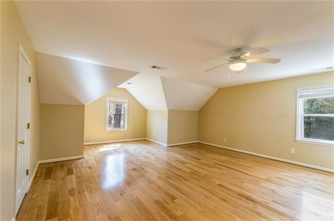 Building Photo - 4031 River Ridge Chase