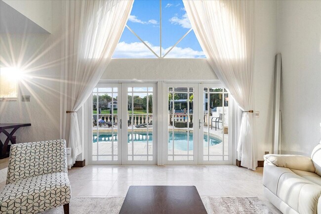 Building Photo - 1421 Ponce de Leon Dr