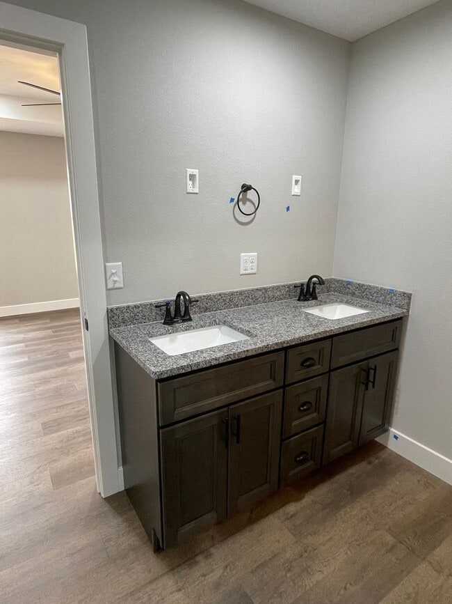 Building Photo - NEW CONSTRUCTION 3 Bed 2 Bath FOR RENT in Waynesville