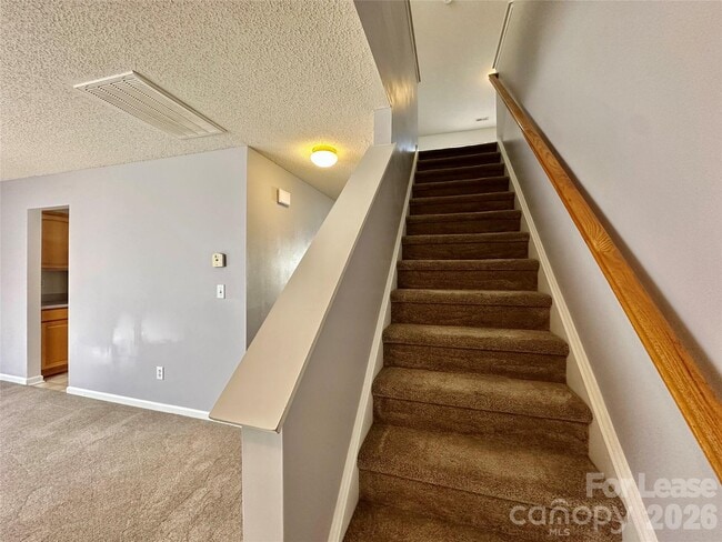 Building Photo - 5787 Dove Point Dr SW