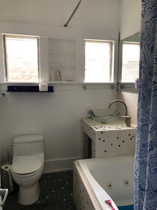 Bathroom with Jacuzzi Tub - 2640 Highland Ave