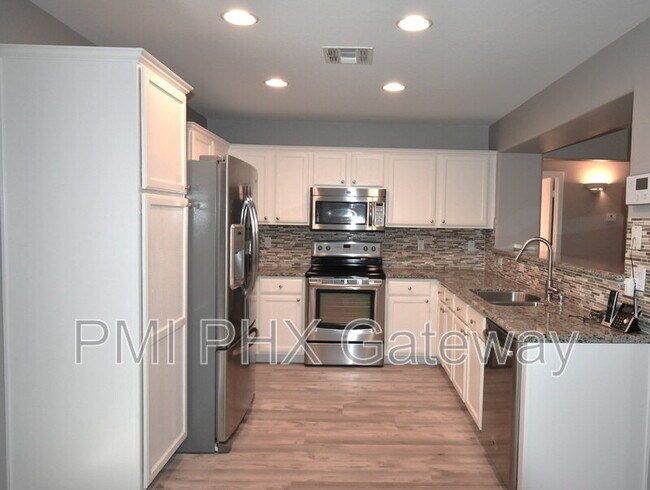 Building Photo - 275 W Santa Gertrudis Trail