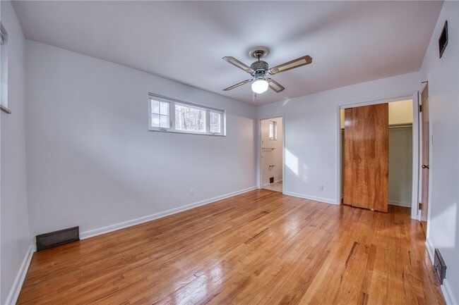 Building Photo - 5523 Rippey Pl