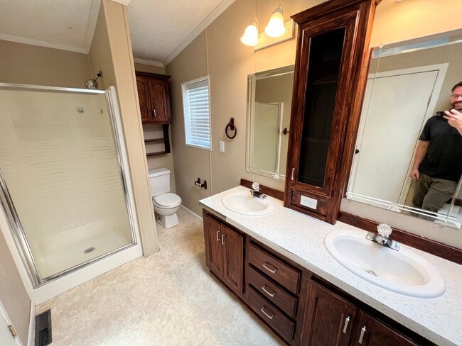 Building Photo - 3 Bedroom 2 Bath High-End Mobile Home with...