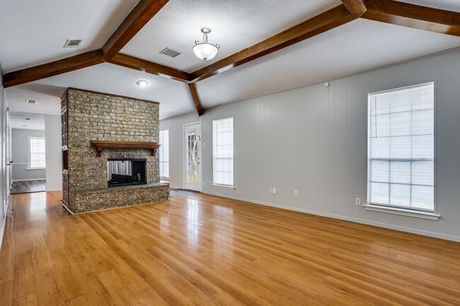 Building Photo - Charming 3 Bed, 2 Bath Single-Story Home in Richardson, TX - Available for Lease!