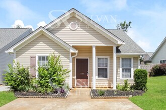 Building Photo - Welcome to this beautiful and sun-filled 3...