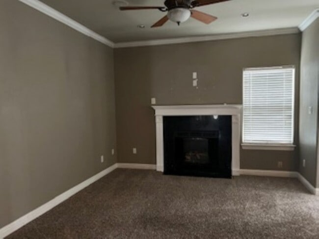 Building Photo - 1433 Kipp Ave