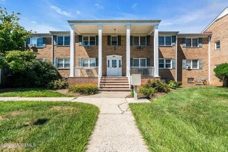 Building Photo - 60 Manchester Ct