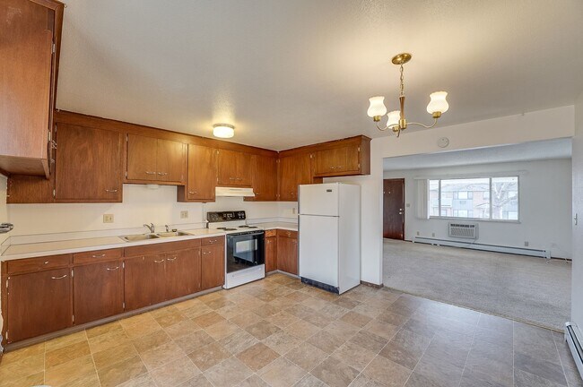 Building Photo - Dotsero1605 (BR-LN-KB)