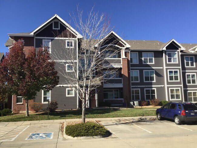 Building Photo - 14323 E 1st Dr