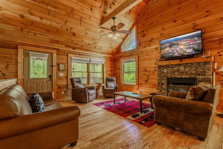 Building Photo - 745 Chickasaw Gap Way
