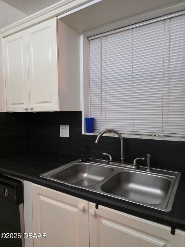 Building Photo - 11453 NW 39th Ct