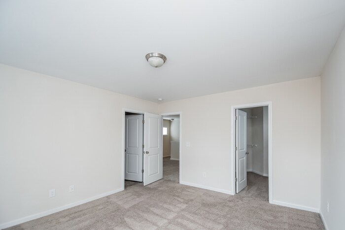 Building Photo - 390 Eagle Feather Loop