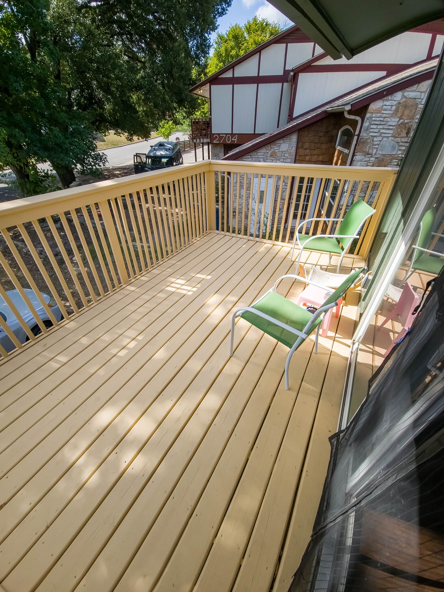 Upstairs Deck - 2702 Mulford Cv