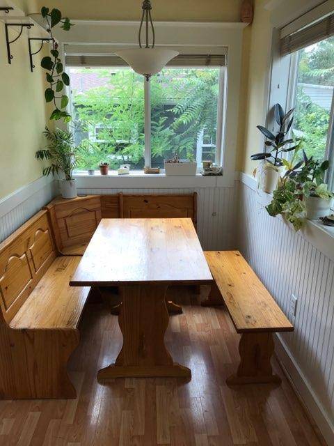 Kitchen breakfast nook - 4125 SE Gladstone st