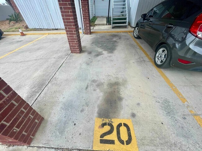 Building Photo - 1205 International Blvd