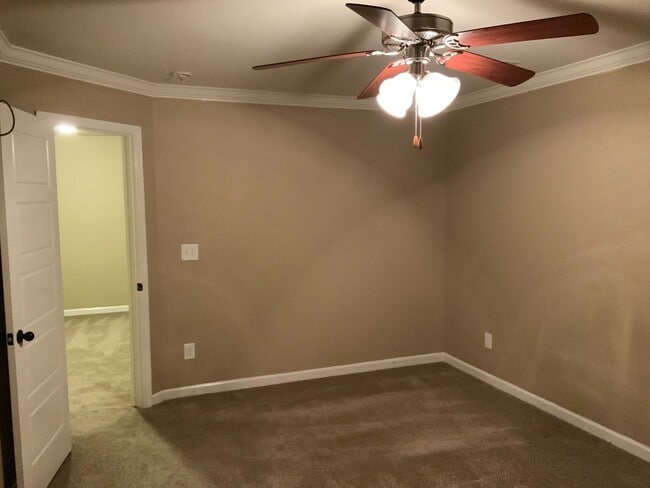 Building Photo - Price Reduction. Chelsea Park!!!  4 Bedroo...