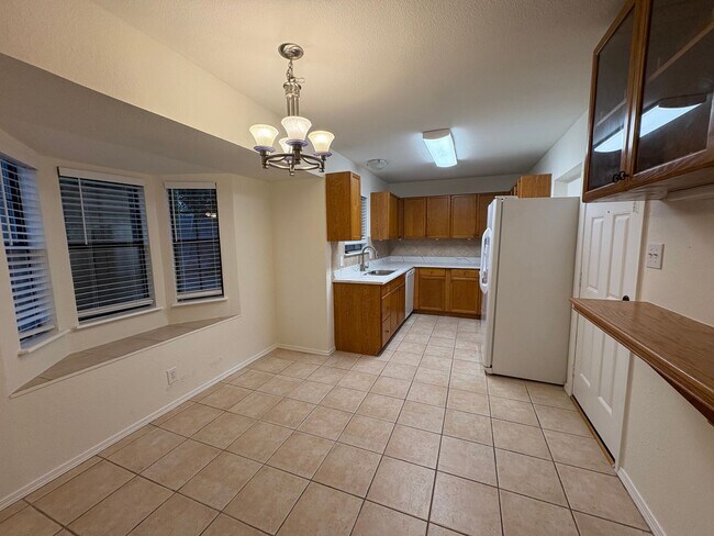 Building Photo - Charming 3-bed 2-bath Home Birdville ISD!