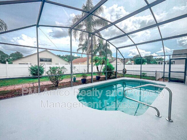 Building Photo - 3309 Verbena Ave