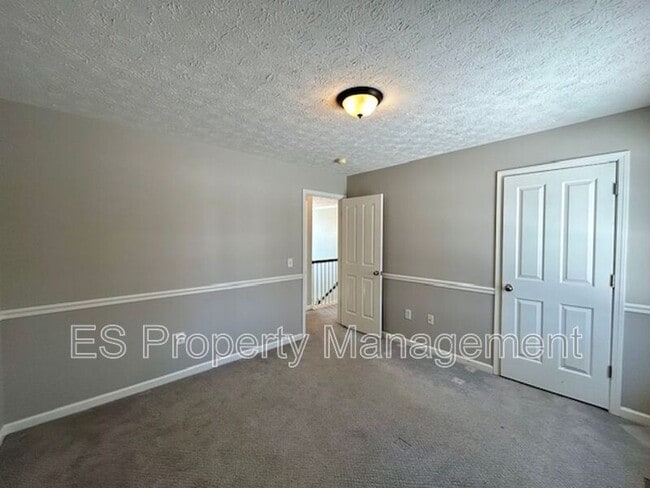 Building Photo - 18258 Benton Oak Dr