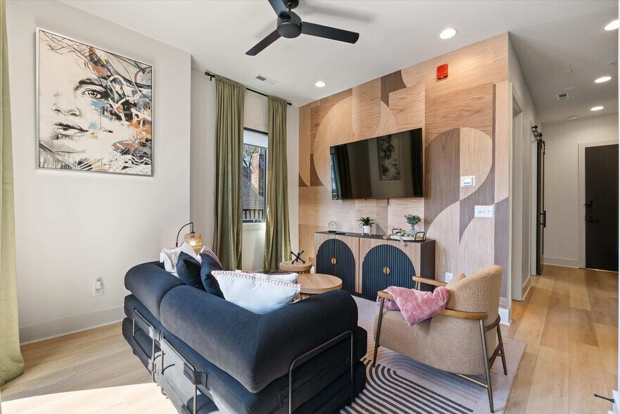 Building Photo - 722 Mcferrin Ave