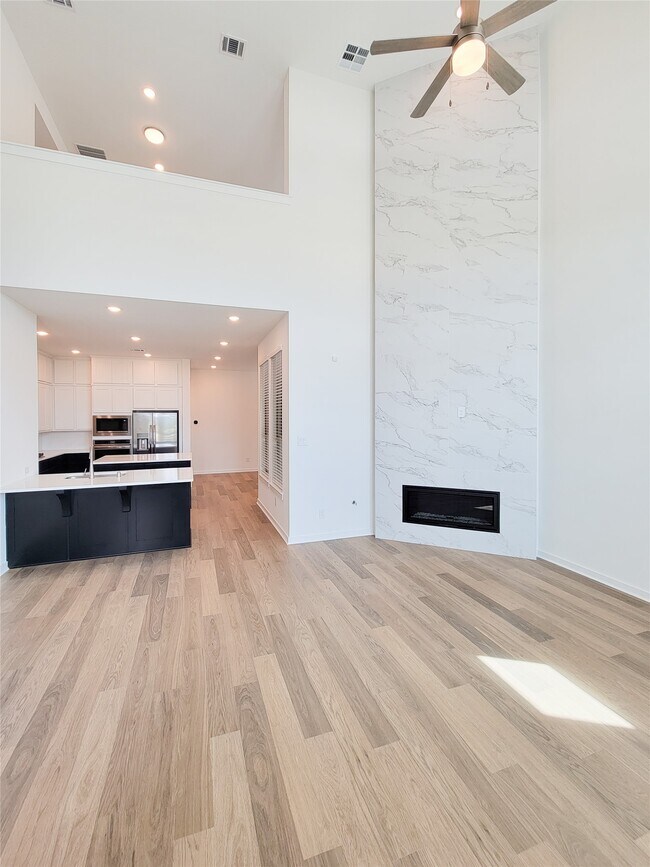 Building Photo - 19730 Riverbed Ln