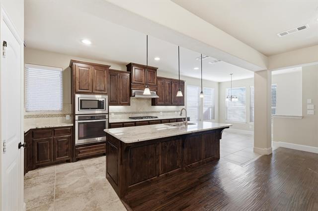 Building Photo - 9328 Kaitlyn Ct