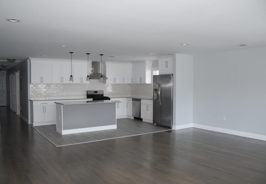 Building Photo - 171 N 17th St