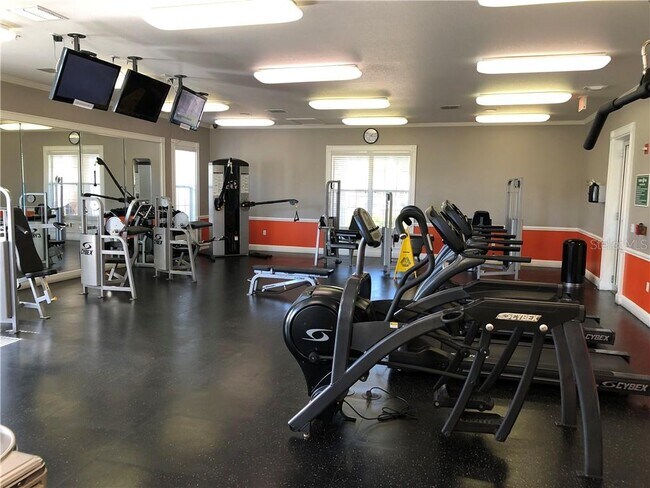 Building Photo - 1300 Eastern Pecan Pl