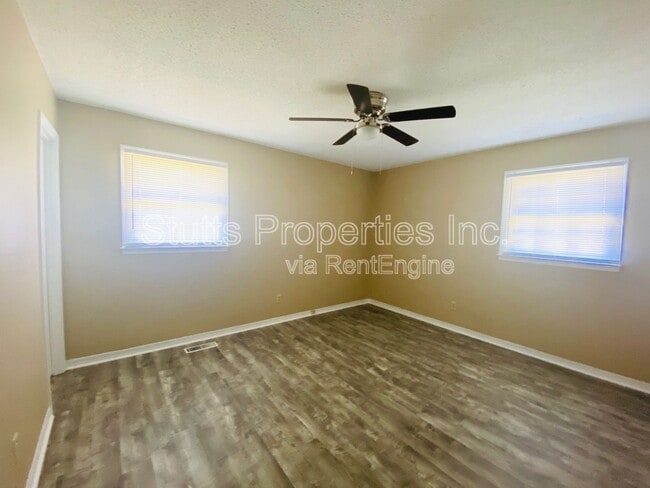 Building Photo - 1610 Burroughs Ave