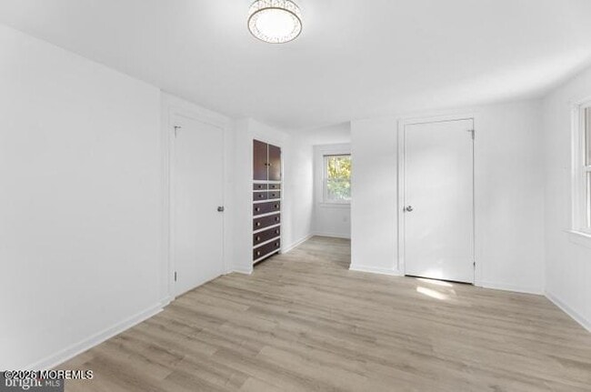 Building Photo - 245 Paxson Ave