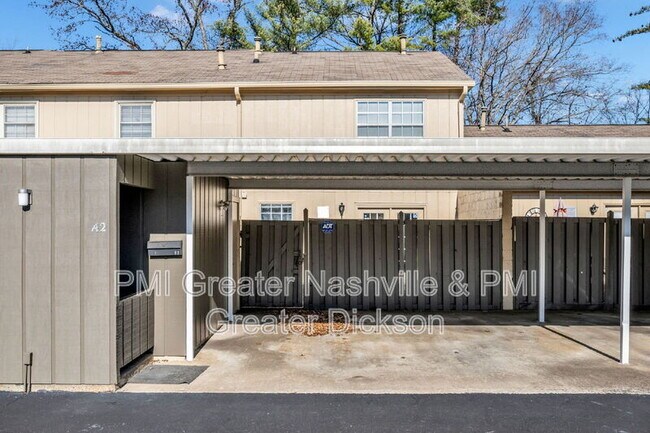 Building Photo - 8207 Sawyer Brown Rd