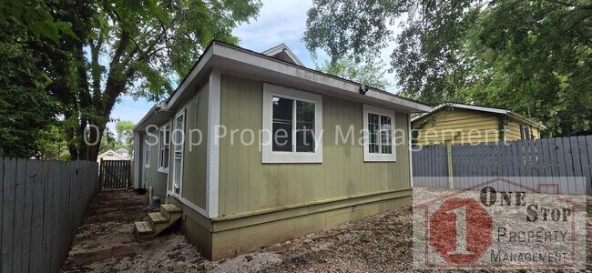 Building Photo - 5441 E 27th St