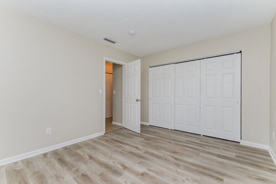 Building Photo - 1248 Hanover Ct
