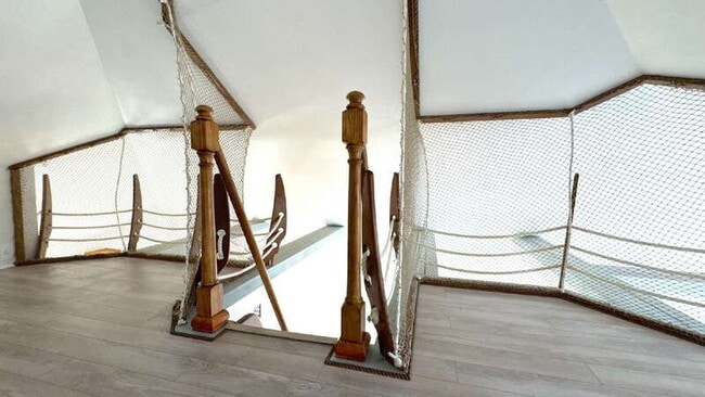 Building Photo - 215 N Wild Olive Ave