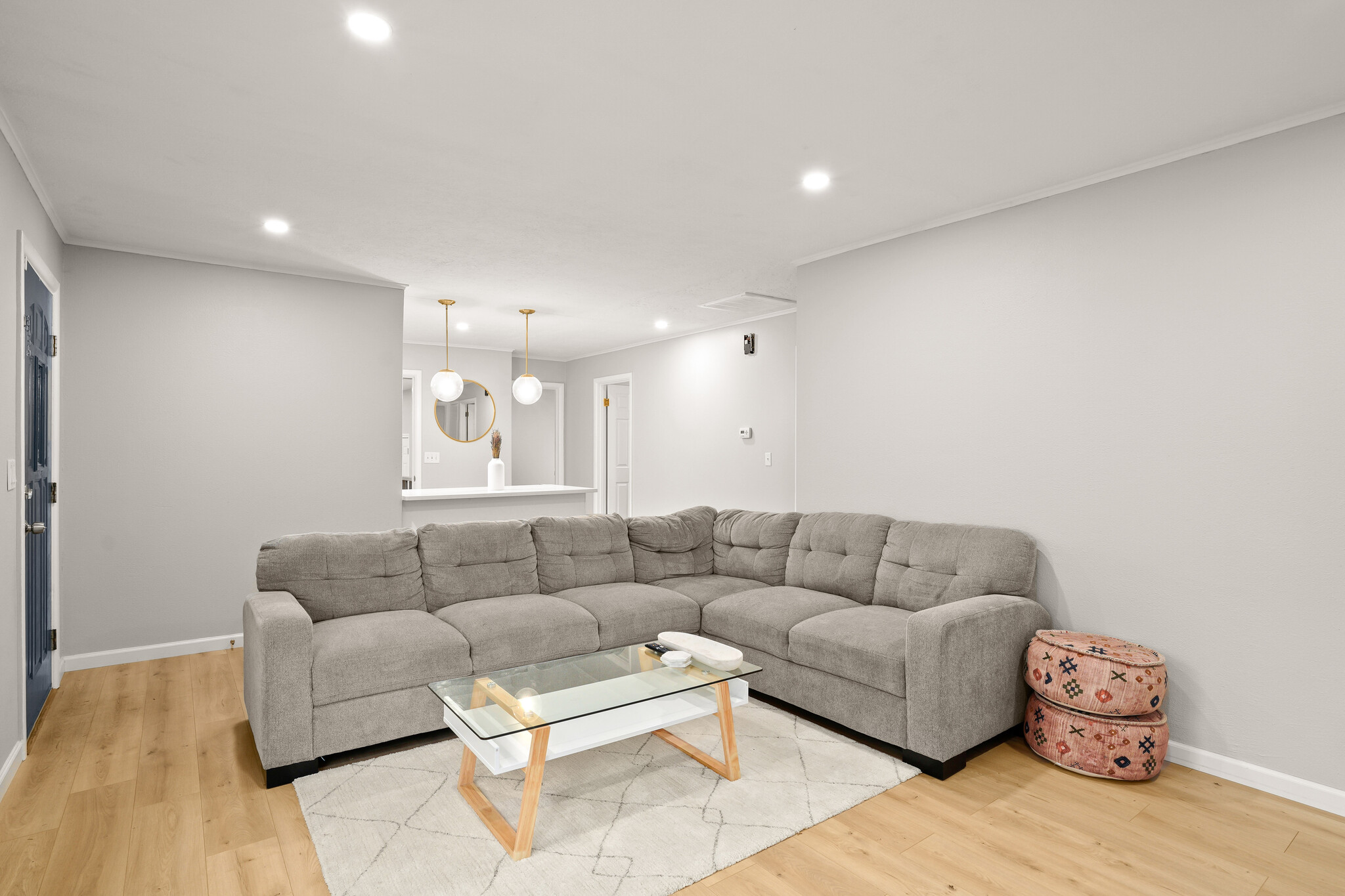 Building Photo - 755 NE 5th St